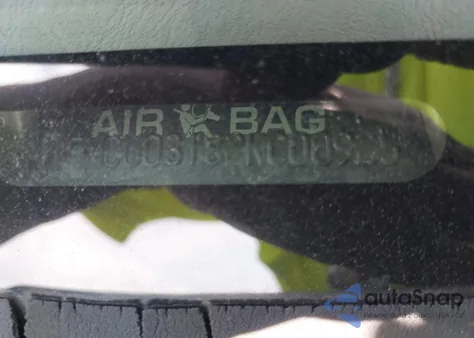 2002 Ford Escape Xlt из США, поврежденный, VIN 1FMCU03182KC00925